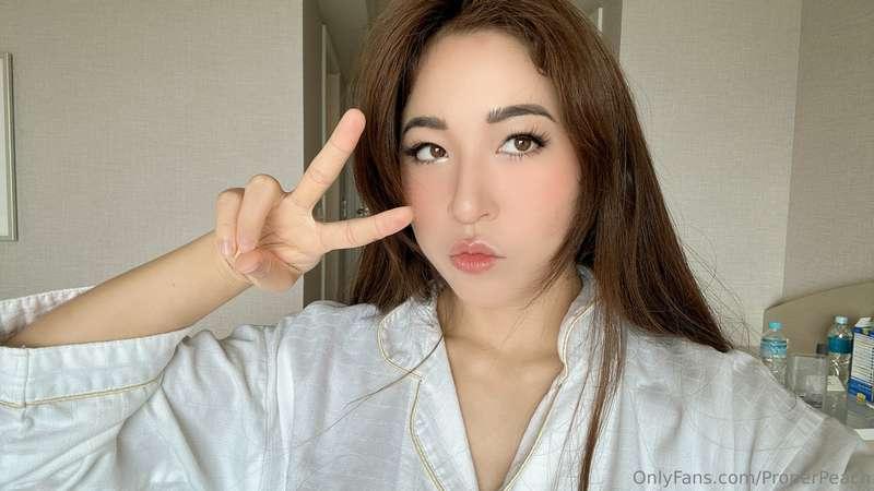 Do you approve of today's selfie or do you want to see me wi..