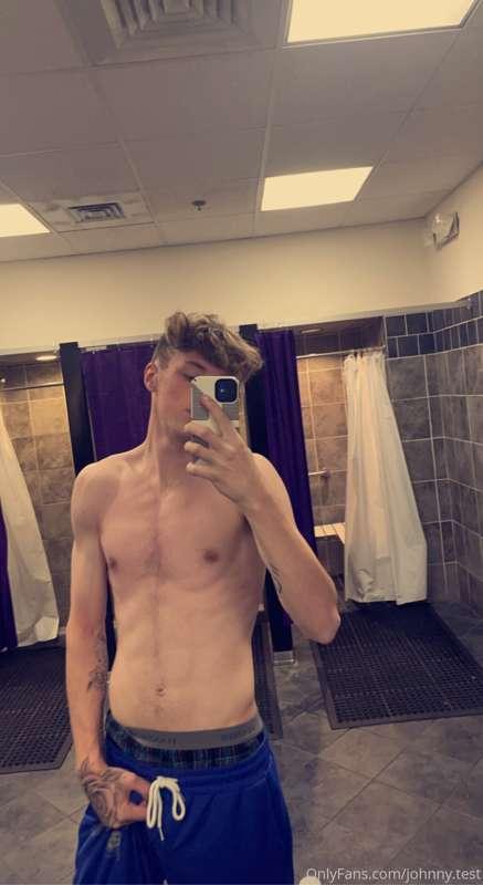 Goodmorning everyone 😈little gym update :) I’m loving the wa..