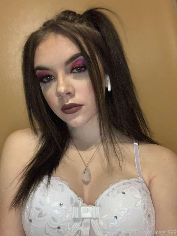 a lil peak of whats to come tonight 😘