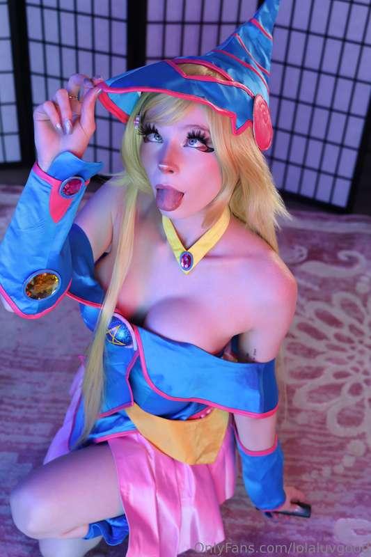 A few more pics from my Dark Magician Girl set! My cosplays ..