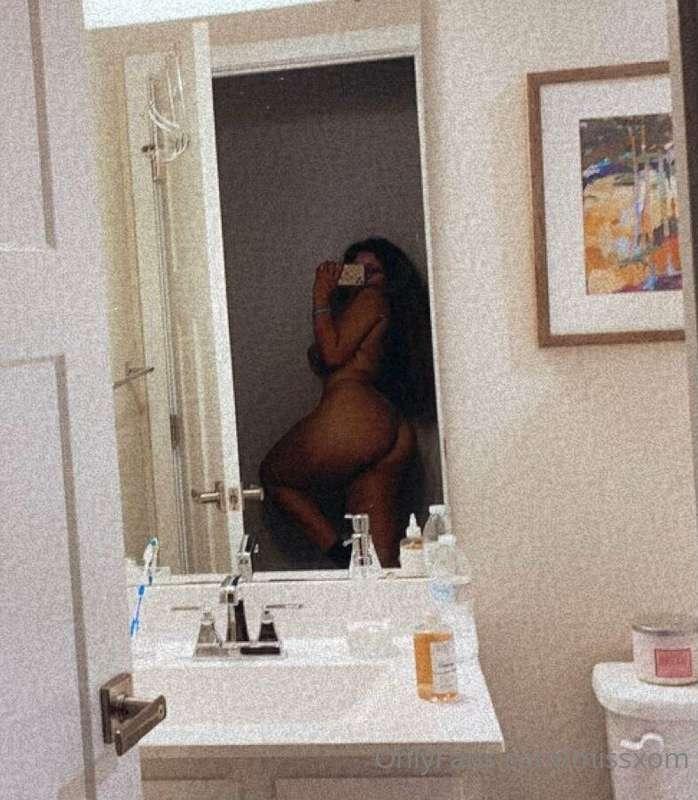 Showerrr timeee😋