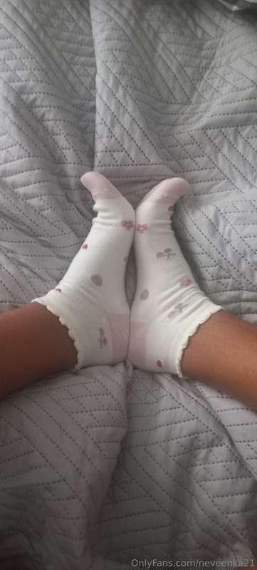 We're doing foot fetish content now, baby. I'm gonna spill a..