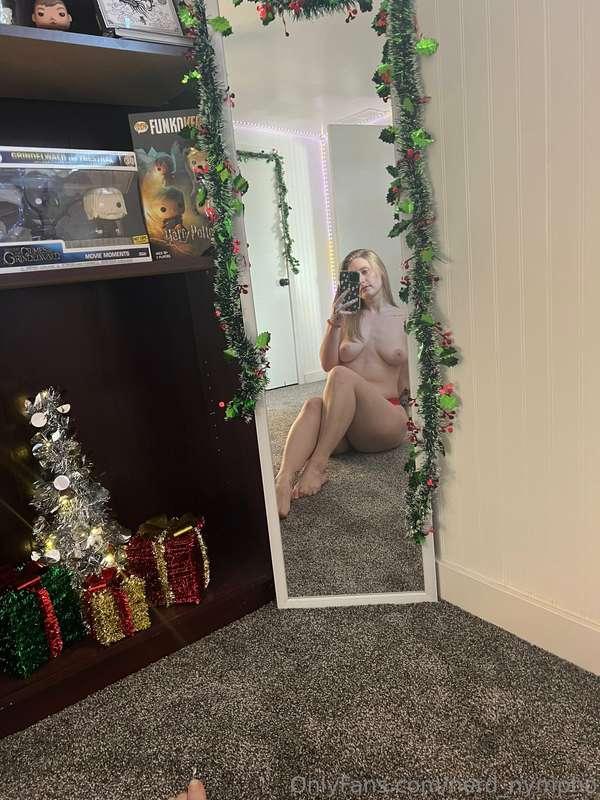 nerd_nympho image #1