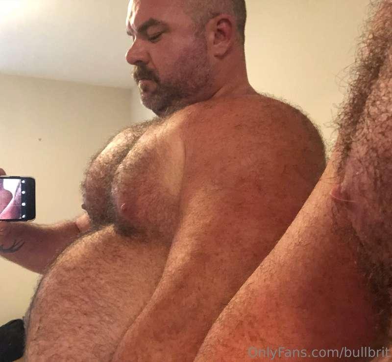 Big fat tits 🍈🍈 (my fave)