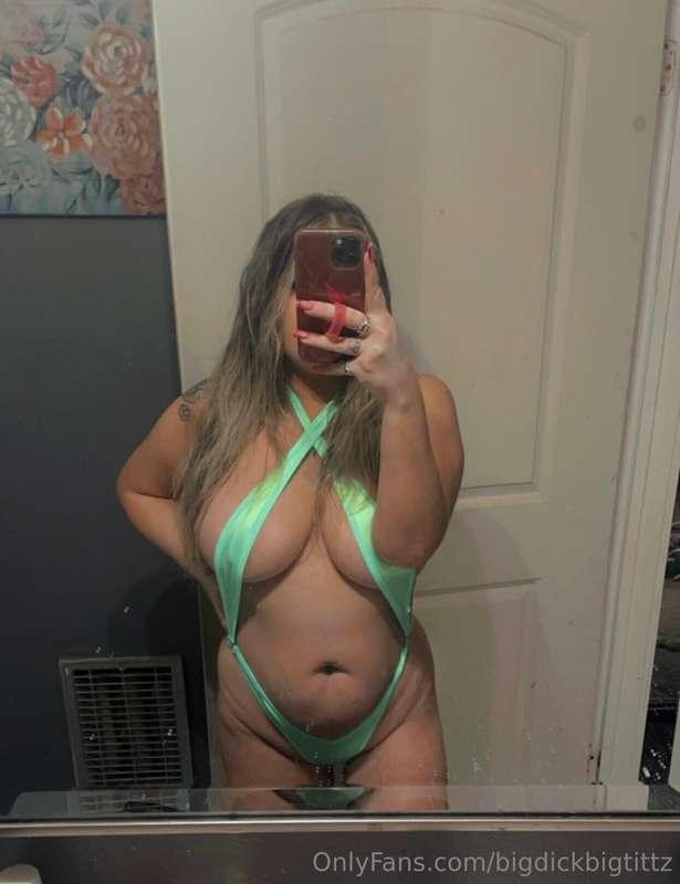 ‼️ CONTENT AVAILABLE IN DMs ‼️
NEW CONTENT COMING SOON 💘