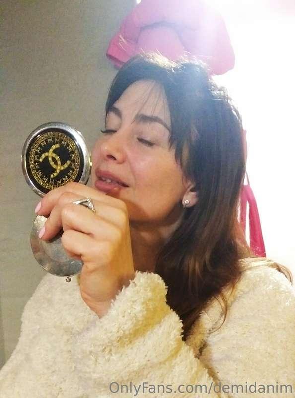 Women love only those they don't know. https://onlyfans.com/..