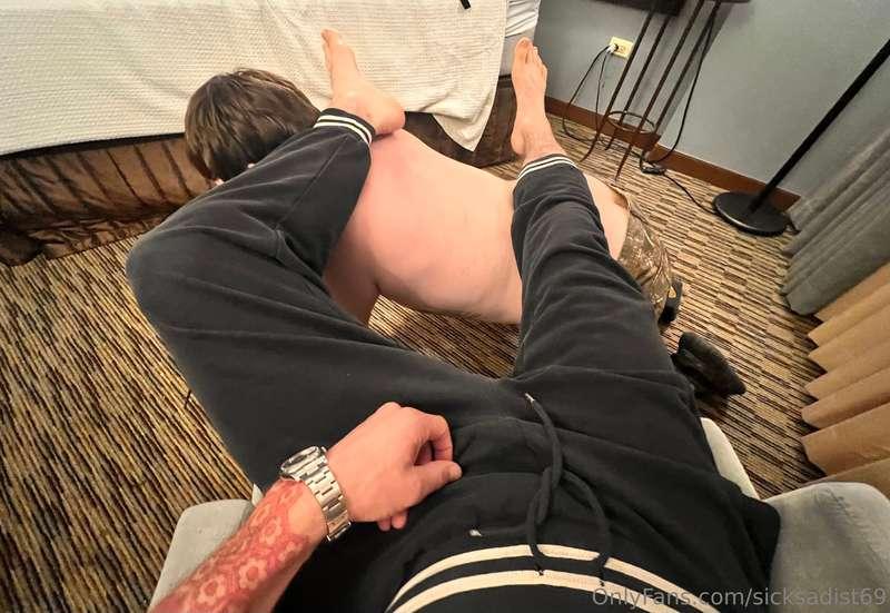 Who wants to see the full version? @justanicecock 