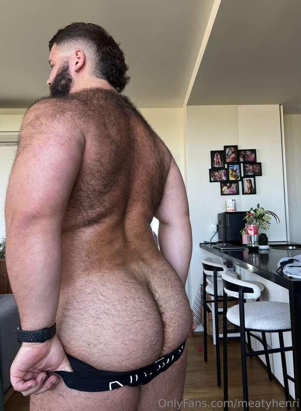 meatyhenri image #0