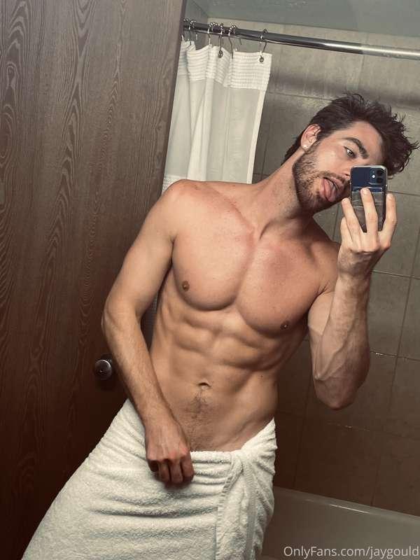 does anybody else get horny after a long shower? CHECK UR DM..