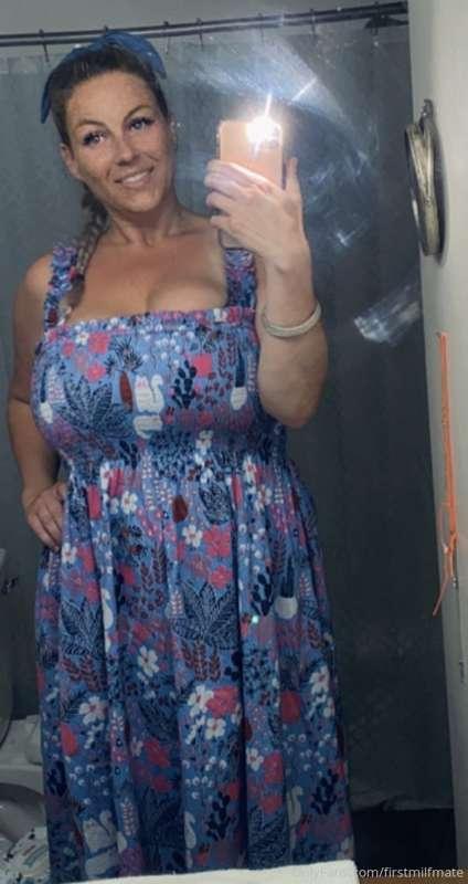 There is no cosmetic for beauty like happiness.

Milf Monday..