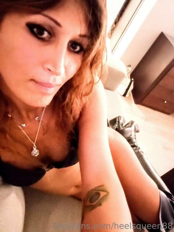 Waiting for a cock 🖤