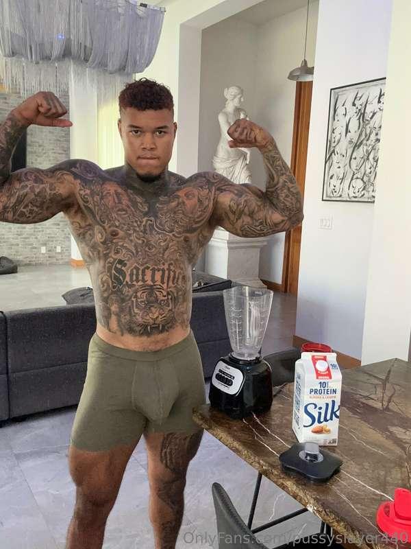 Cum get worked out with DADDY😈