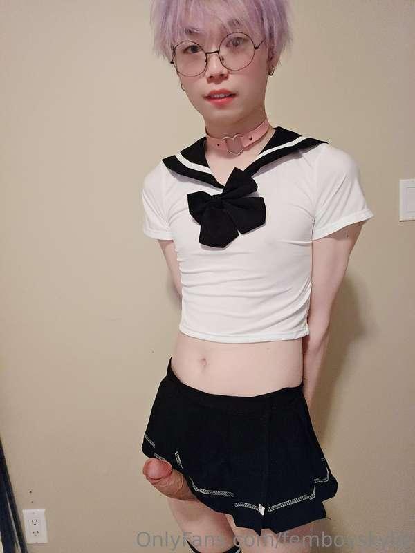 Oops something is poking out :3 do you guys like these type ..