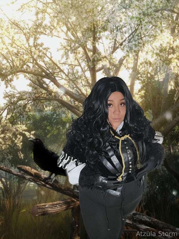 Yennefer from the Witcher (in her Witcher 3 outfit) Watch ou..