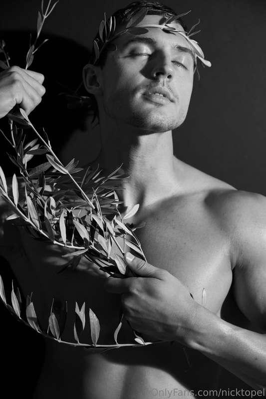 One with nature 🍃

📷 Jim Jordan 📸