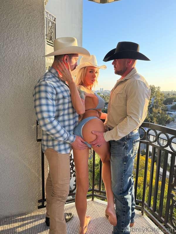 COWBOY THREESOME SALE - Unsending Soon!🤤 These hunky cowboys..