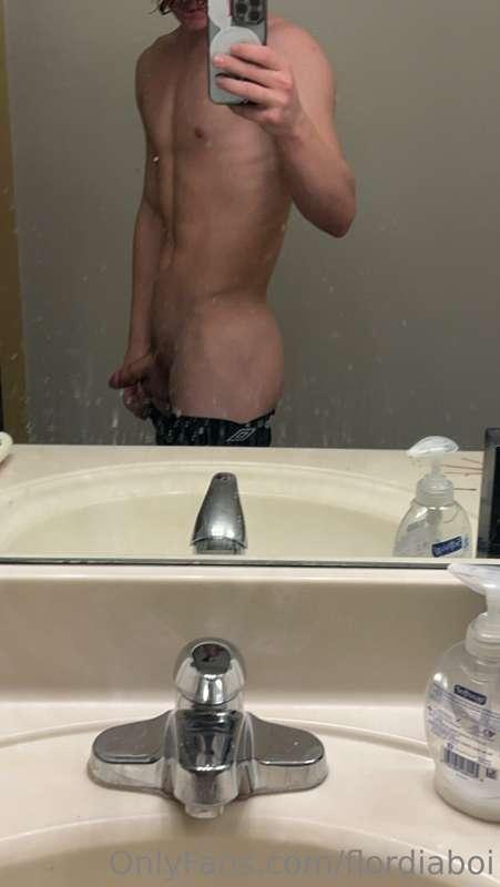Lil soft dick action
