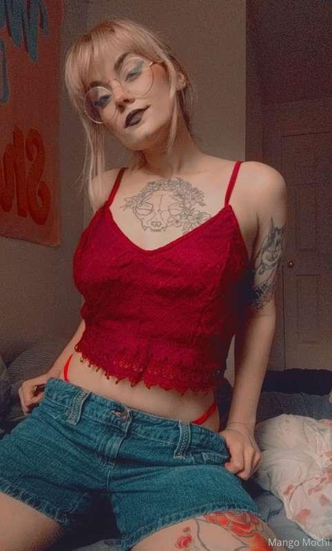 Today's outfit is brought to you by year 2k hoe fashion