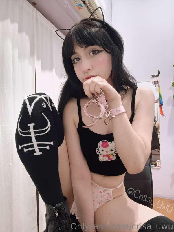 Holis buenas! 💖 ฅ⁠^⁠•⁠ﻌ⁠•⁠^⁠ฅ
Aquí están mis fotitos con rop..