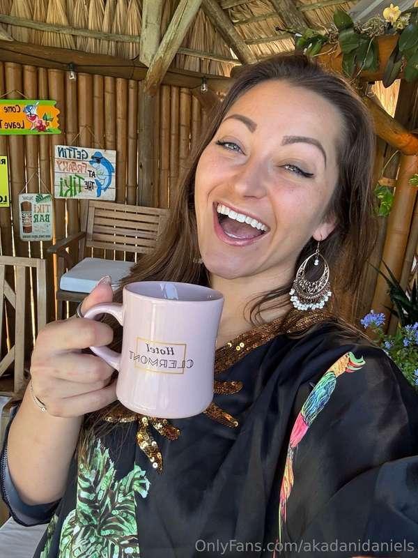 Saturday!!! Coffee, a wet little pussy & time to play!!Cum f..