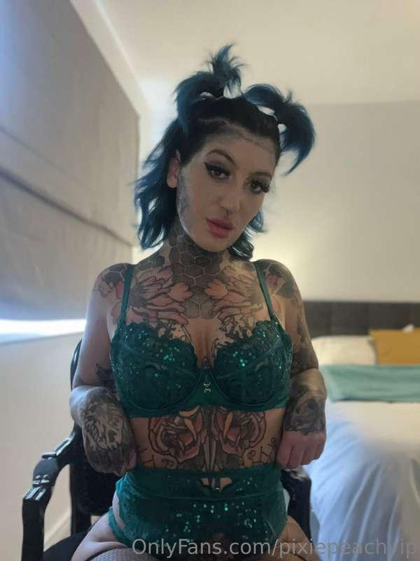 New green lingerie - what do you think?