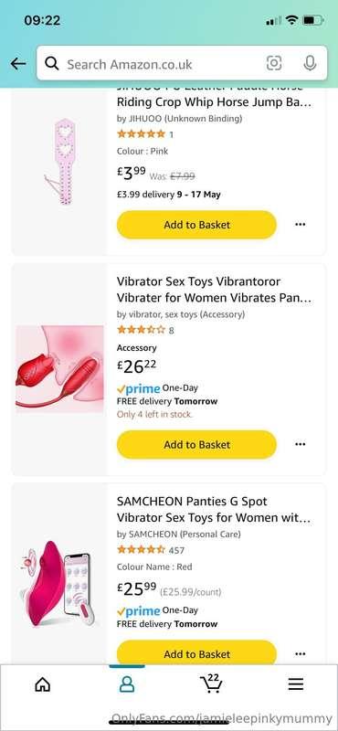 My wish list if anyone want to treat me 😘👅  https://www.amaz..