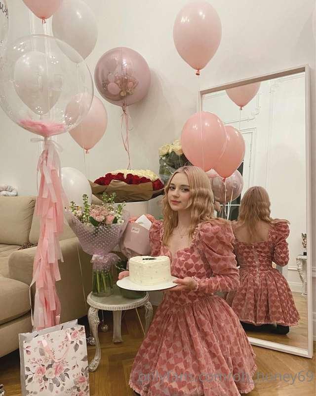 happy birthday to me!!