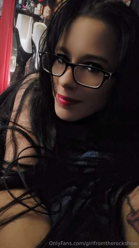 girlfromtherockshow image #1