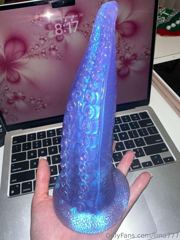 This toy has to be the most "interesting" one I own 🤭 Do you..