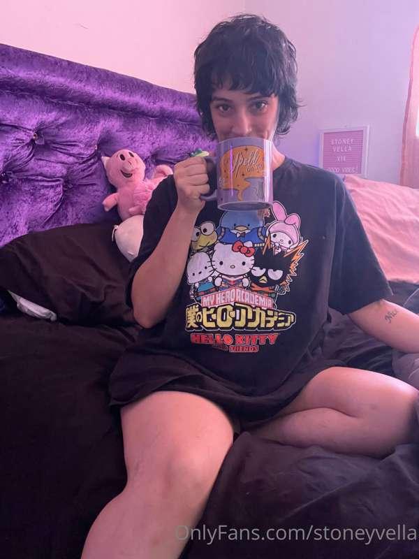 Romantic Vella - Waking up next to me is like… hey good morn..