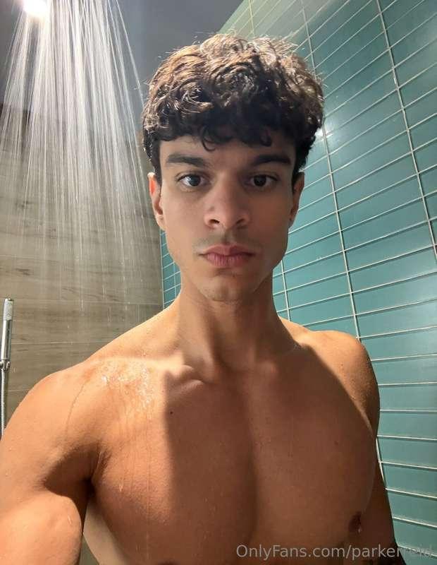 getting all wet... join me 💦 