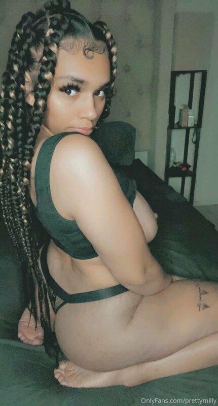 Follow this naughty slut ? @uniquebaddie69696 
https://onlyf..
