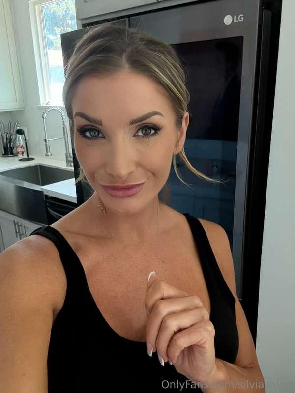 Do you prefer sweet or spicy? Asking for a friend ✨