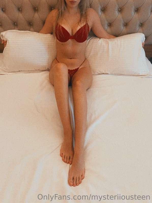 mysteriiousteen image #0
