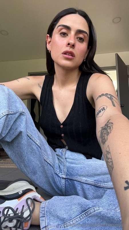 Yours 💟 https://open.spotify.com/trac…