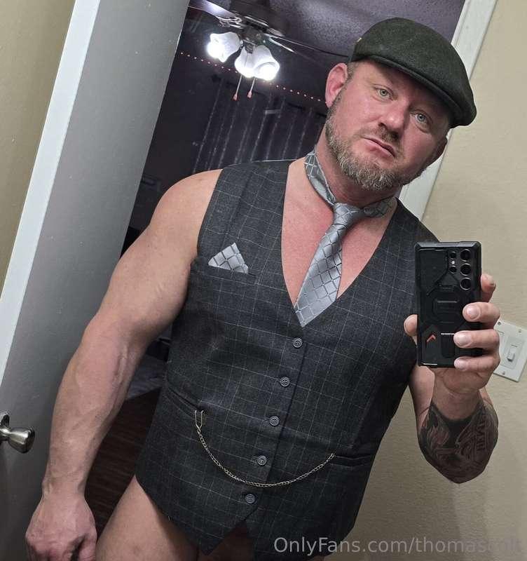 Anyone ever see Peaky Blinders? How about sexy Peaky Blinder..