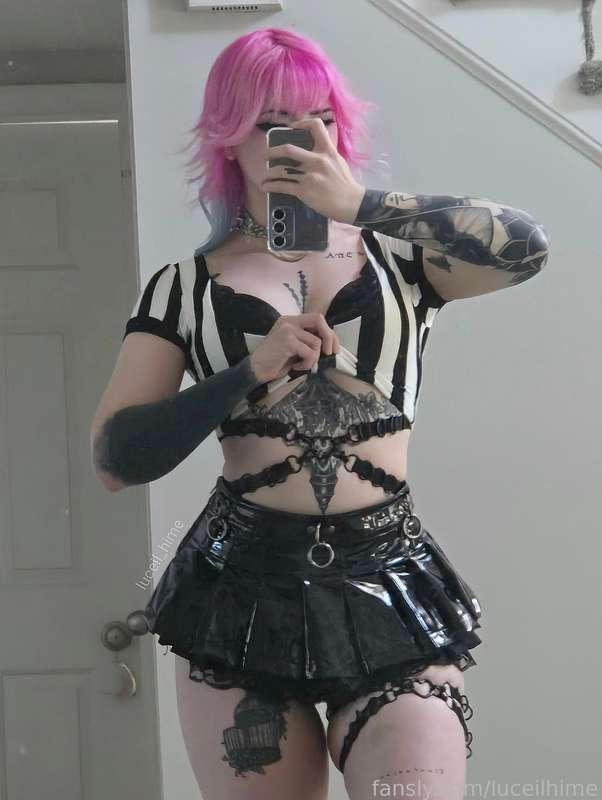 Driving out to Atlanta today 🚗✨️ 

#fyp #cute #alt #shortskirt #tattoos