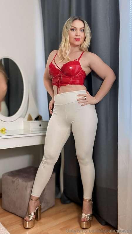 🤫Secrets of a goddess unveiled: my Findom touch unlocks infi..