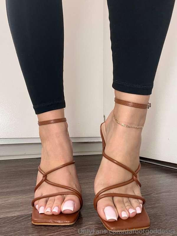 dafootgoddess1 image #0