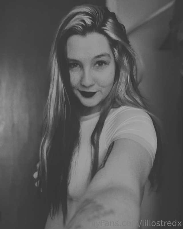 Hello darling 🤤💋
I hope you’re having a sexy Sunday 👀😈