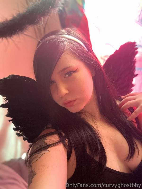 curvyghostbby image #0