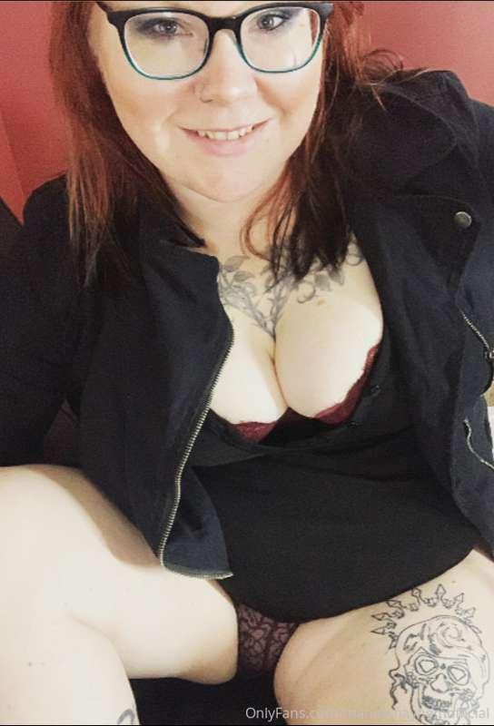 Hope you’re all having a great Saturday! 😉