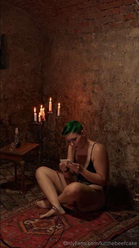 💀 Trapped In A Dungeon 💀I awaken in a dungeon tied to a wall..