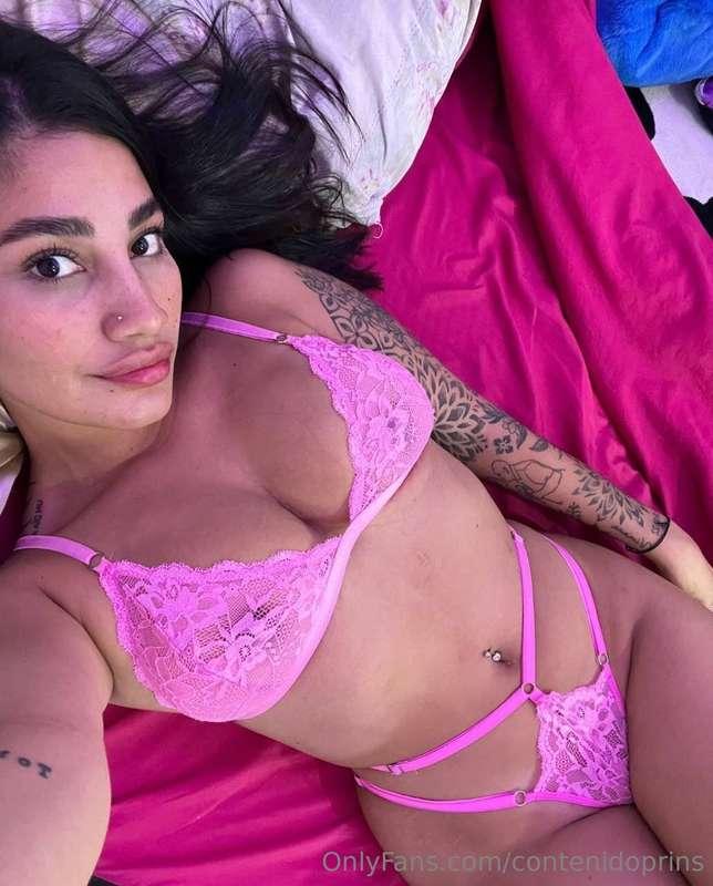 🌻 @cutieebrenda 🌻Sweet face, spicy soul 🔥 Once you enter her..