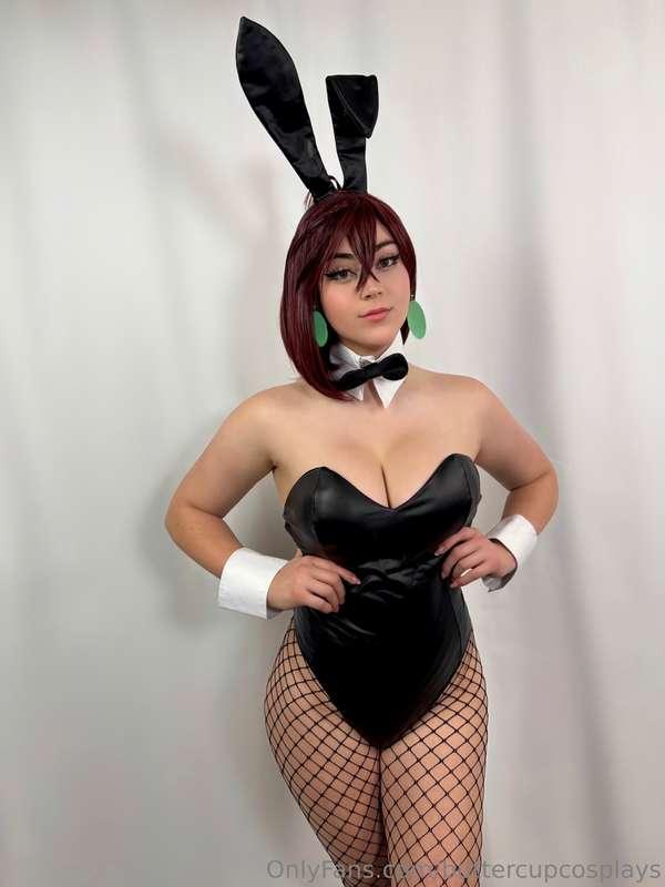 can i teach you a naughtyy trick or two? 😇