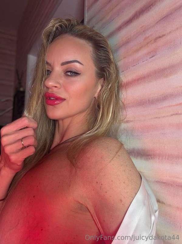 Did you miss me? I haven't been here in a while😈