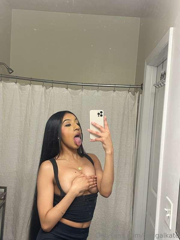 badgalkate image #0