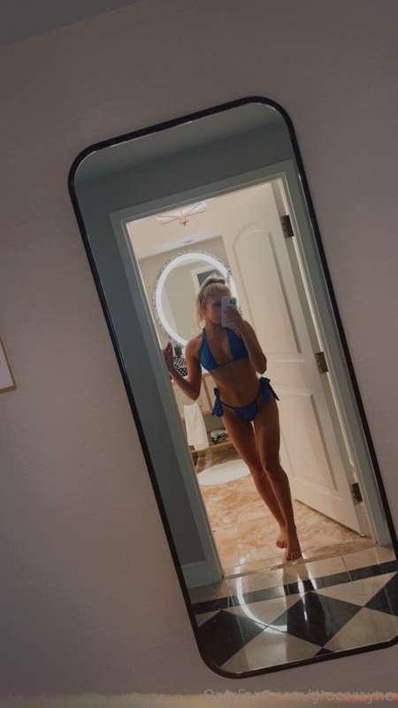 a girl can never have too many bikinis🤪🙈