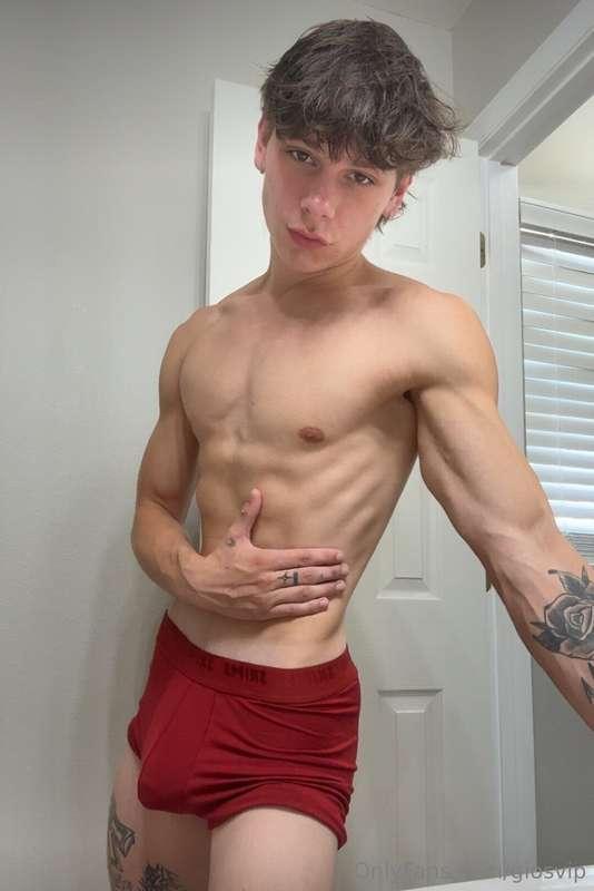Another tiktok star is live right now! His VIP is only 5$ @n..