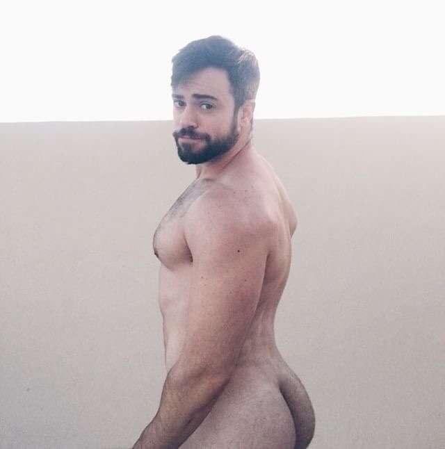 Check out @brunoalvarezladd and enjoy his exclusive hot pict..